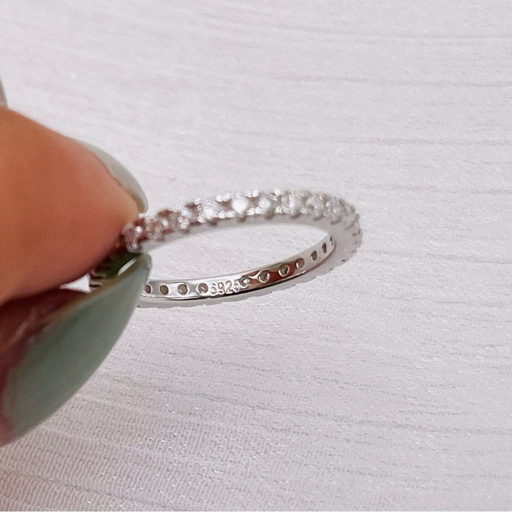 0.7 CT Moissanite Diamond Full Eternity Ring - Picture 4 of 4